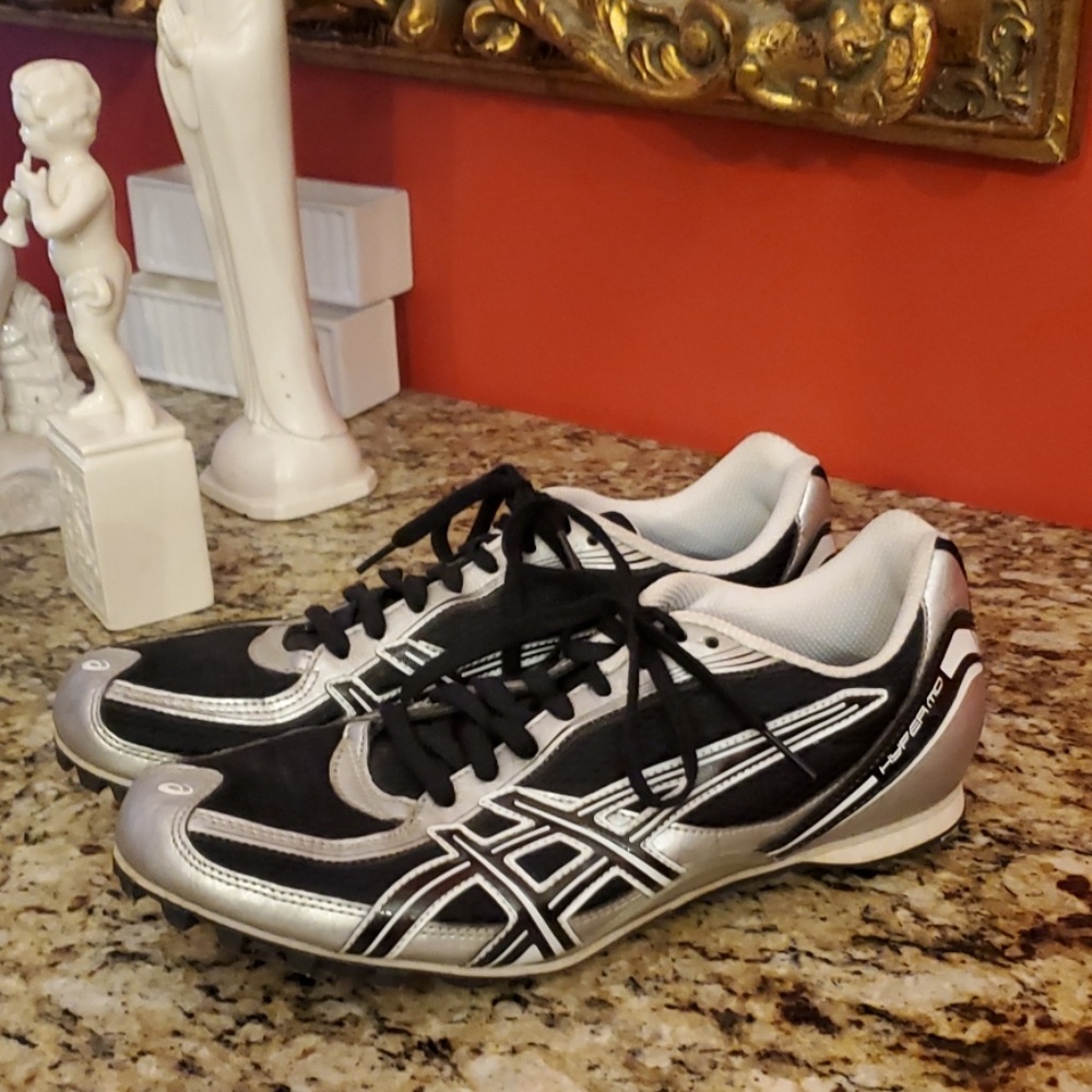 Oasis HyperMo Cleats